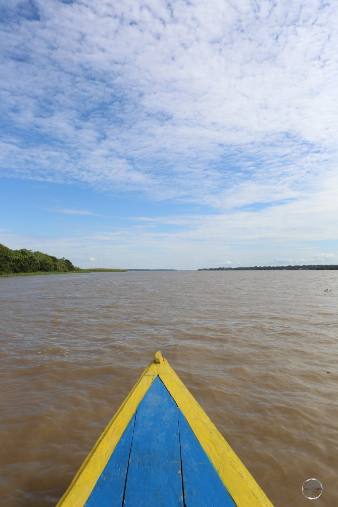 Travelling along the Amazon river in the Tres Fronteras region, with Peru on the left and Colombia on the right.