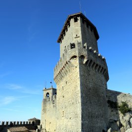 World Travel Quiz: San Marino Fort