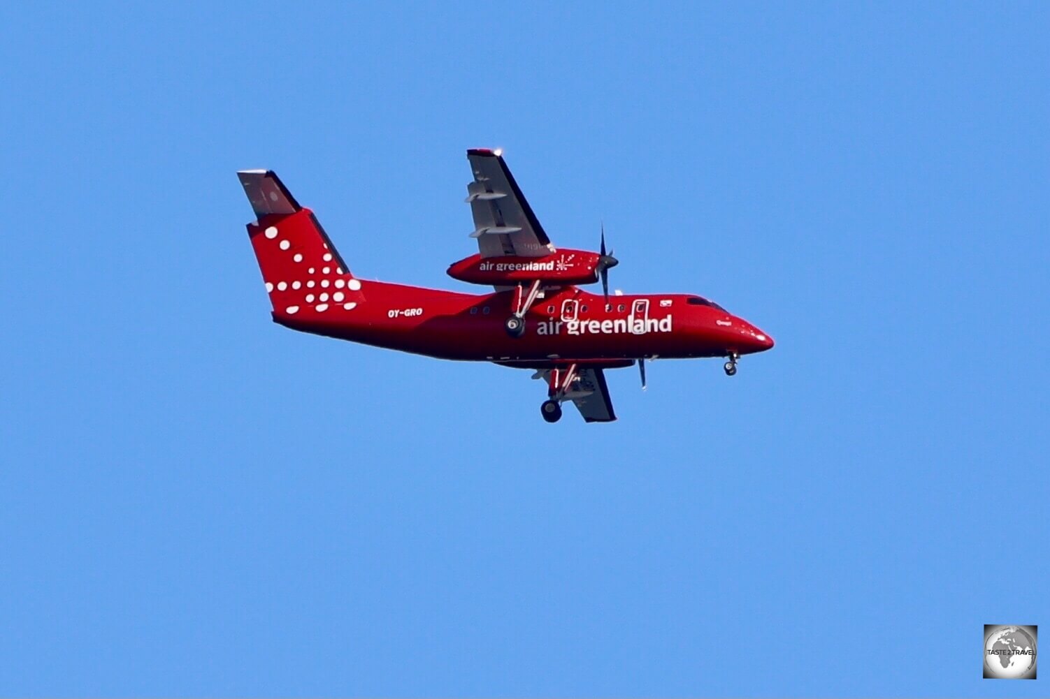 An Air Greenland flight arriving at Ilulissat.