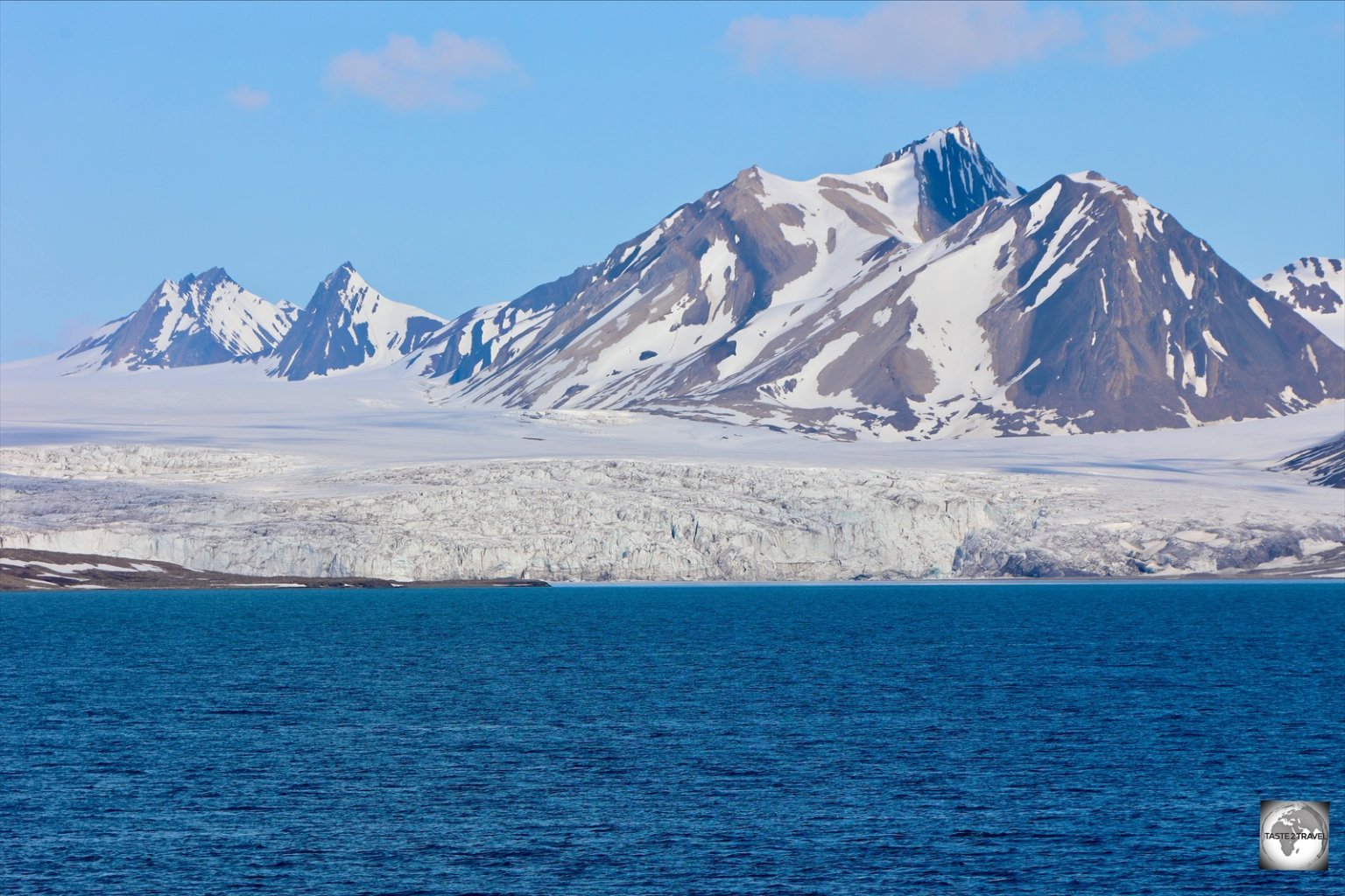 Svalbard Travel Guide - taste2travel - Discover Svalbard!