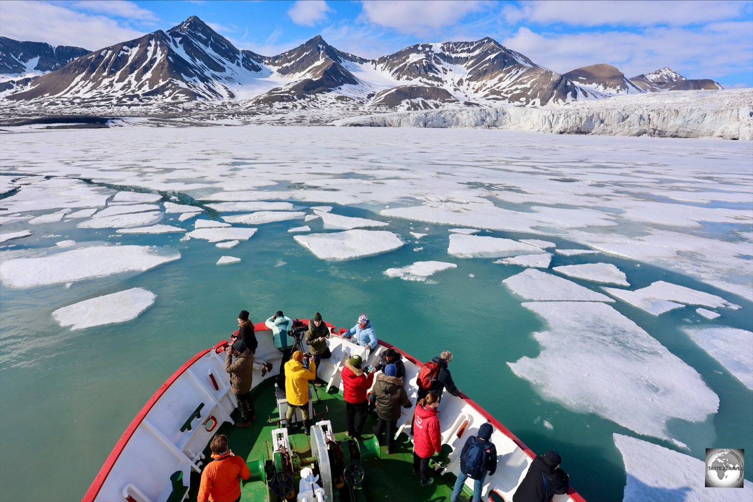 svalbard tour guide