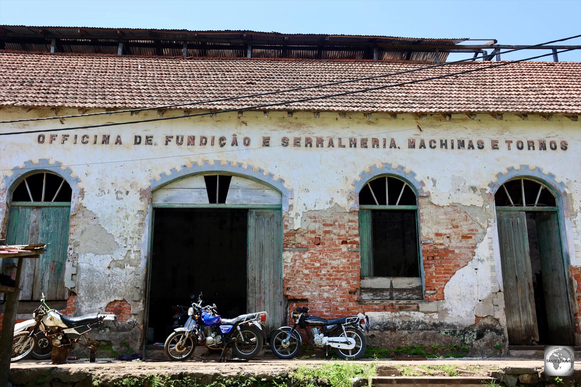 A former workshop at Roça Água Izé, has now been repurposed as a mechanic's workshop.