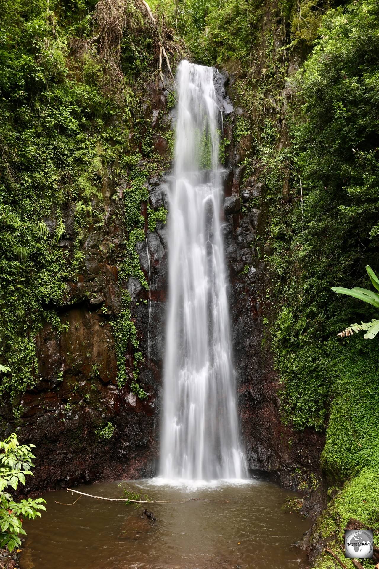 The beautiful Cascata São Nicolau (Saint Nicholas Waterfall), an easily accessible, 60-metre-high waterfall.