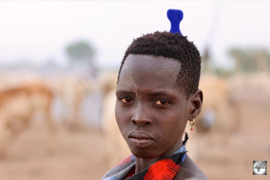 A young Mundari girl.